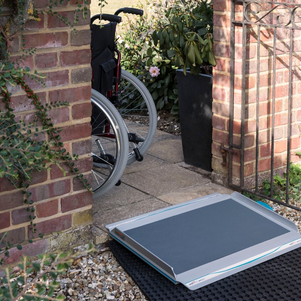 Rollout Trackway Patio