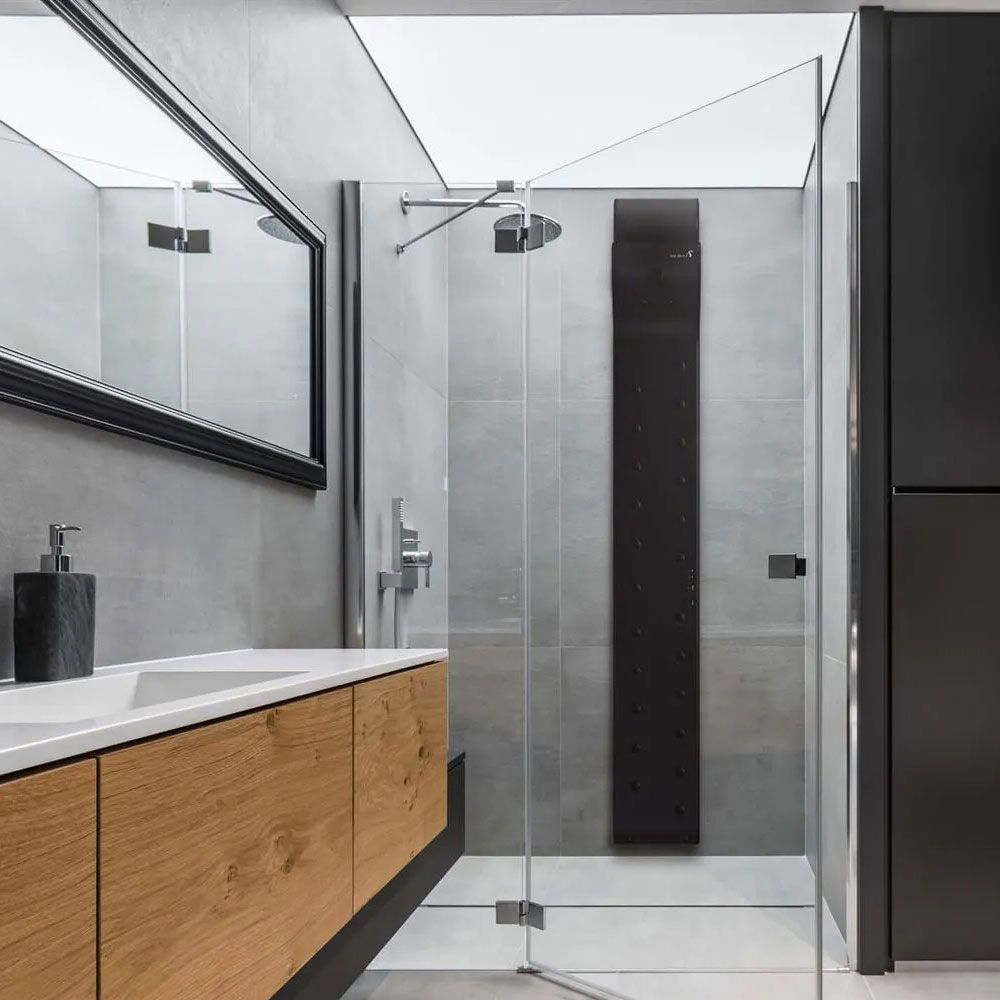 Discover the Valiryo Body Dryer – an innovative, fully automated drying device that replaces towels with a skin-nourishing, antibacterial air stream. Easily installable inside or outside the shower, it offers uniform drying from head to toe in three minutes. With 27 air diffusers, adjustable temperature and intensity, and a motion sensor, it ensures a hygienic, relaxing experience. Ideal for wellness, limited mobility, and skin care. Request a quote today!