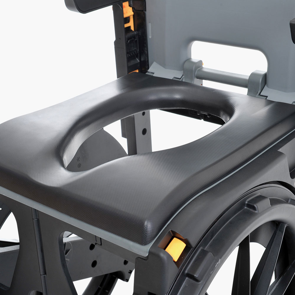 wheelable-travel-commode-shower-chair-easycaresystems-8.jpeg